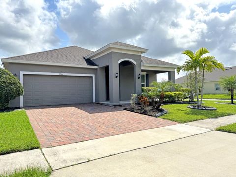 A home in SAINT CLOUD