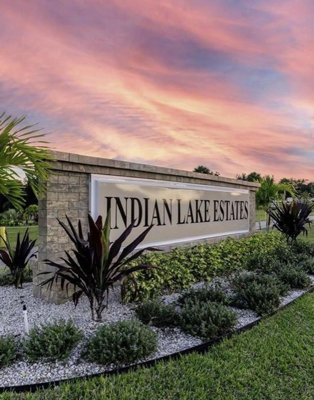 Photo of 13 Indian Lake Drive, Indian Lake Estates, FL 33855 (MLS # O6342093)