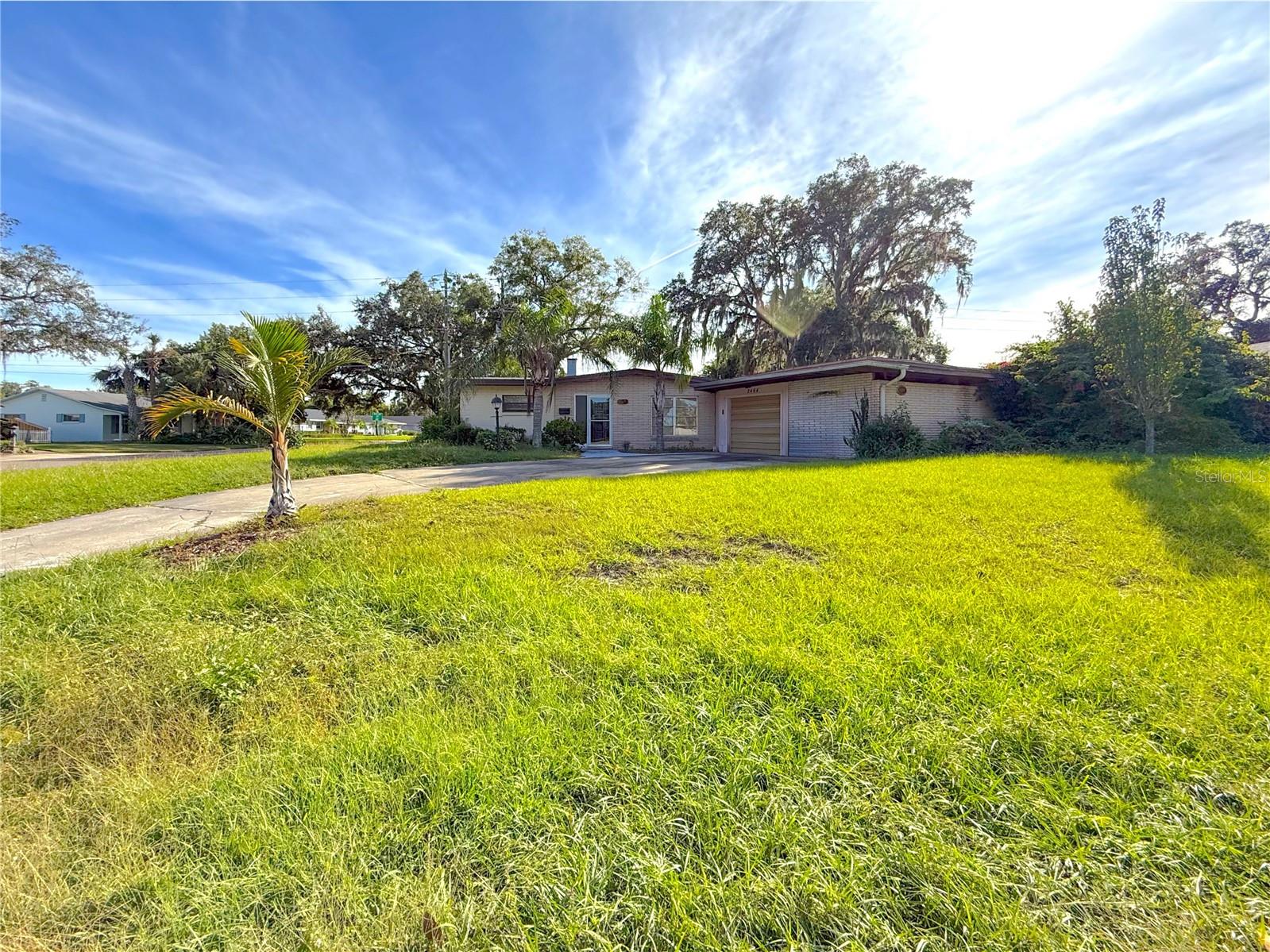 ENGLISH ESTATES UNIT 2 - Residential