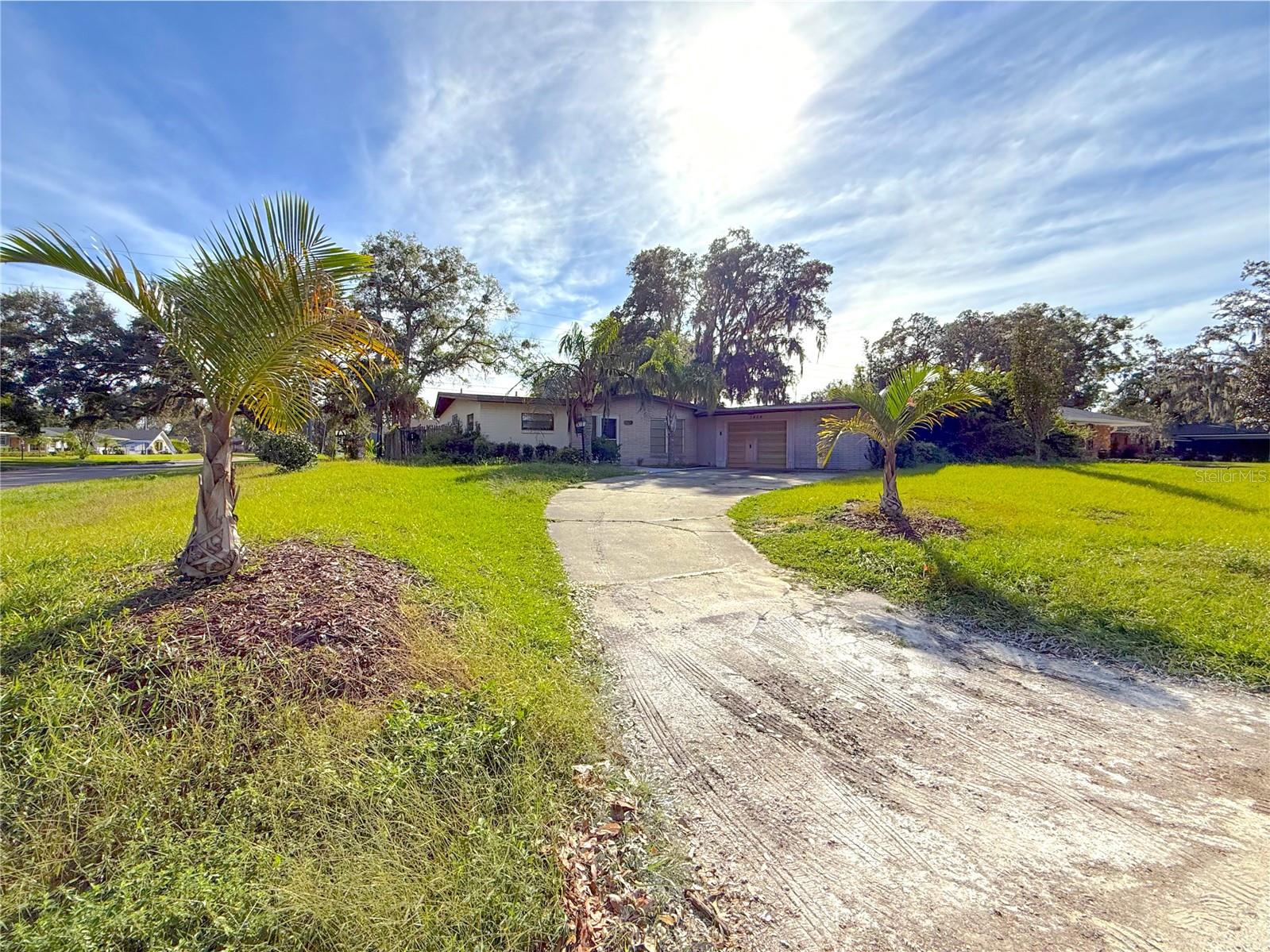 ENGLISH ESTATES UNIT 2 - Residential