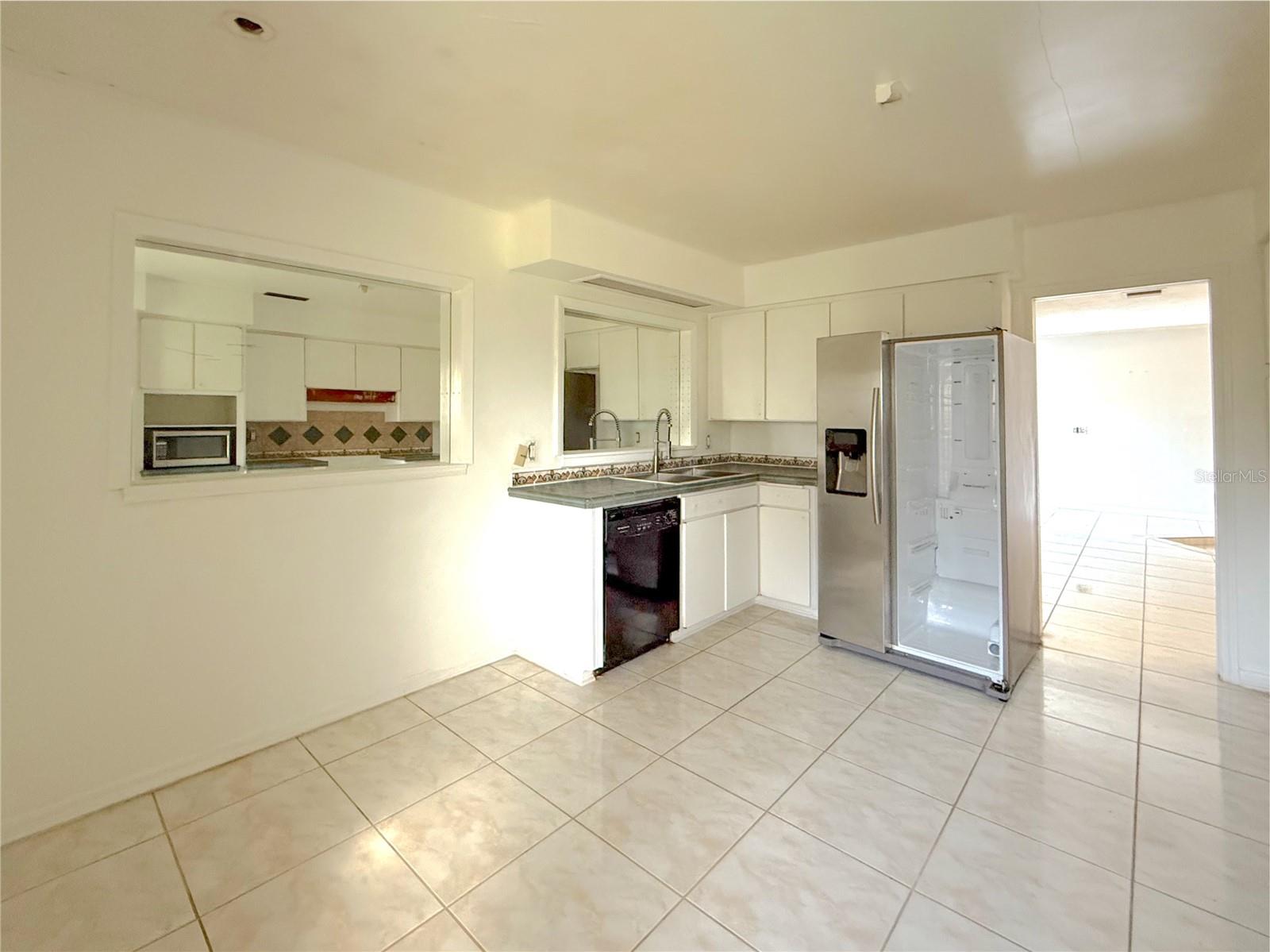 ENGLISH ESTATES UNIT 2 - Residential