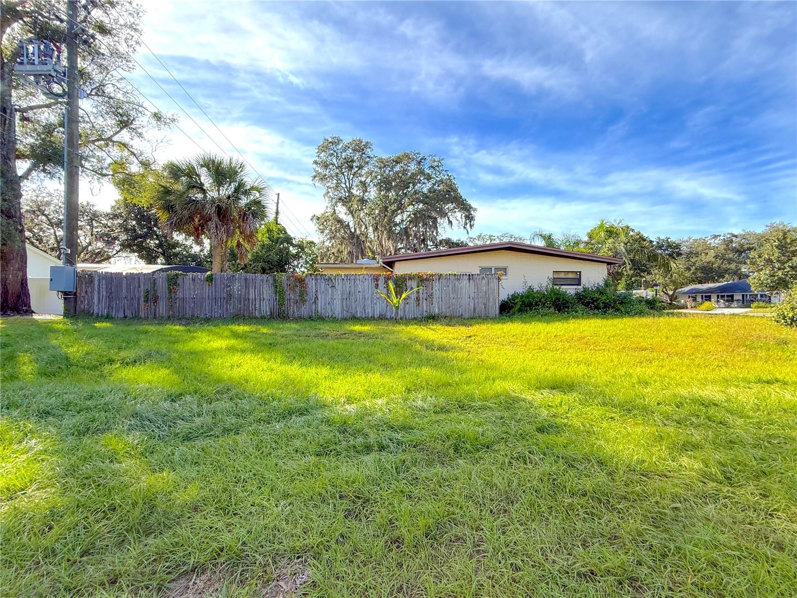 ENGLISH ESTATES UNIT 2 - Residential