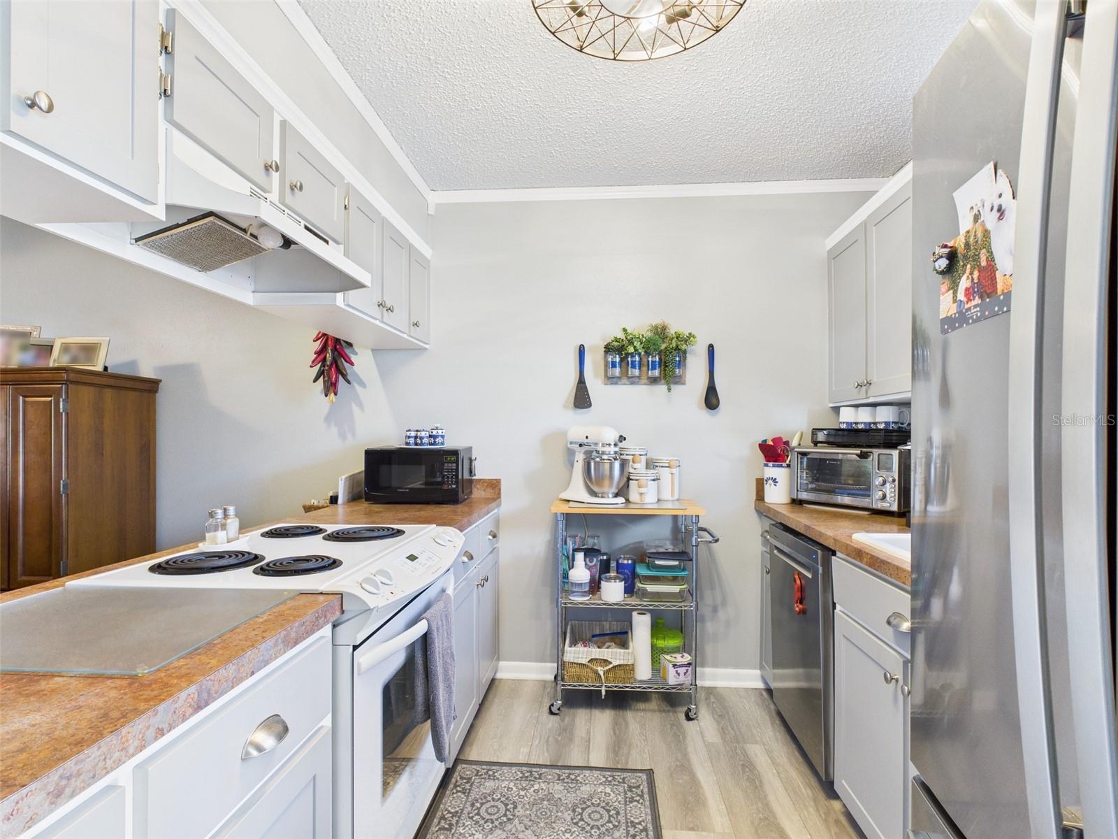 THE CAMPBELL TWNHMS - Residential