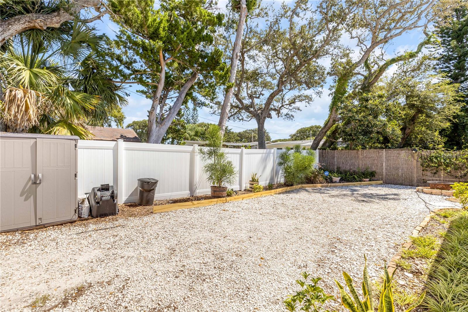 NEW SMYRNA BEACH - Residential