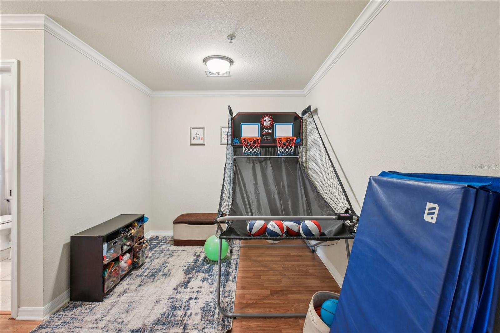 ARLINGTON PARK CONDO - Residential