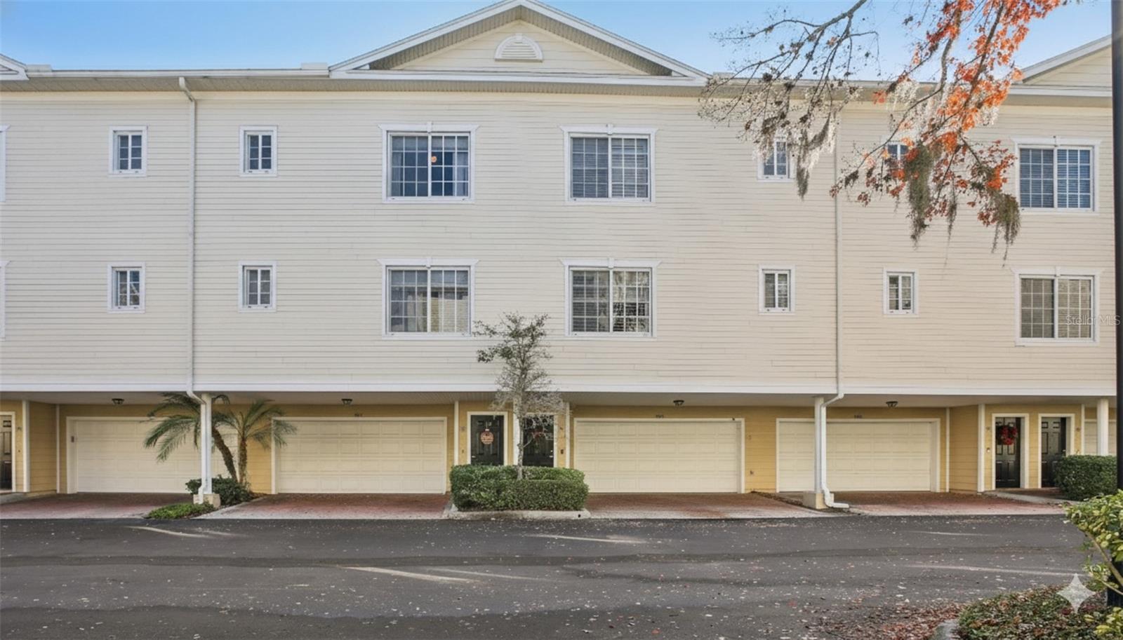 ARLINGTON PARK CONDO - Residential