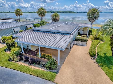 Photo of 13 Sunrise Trail, Fruitland Park, FL 34731 (MLS # G5101462)