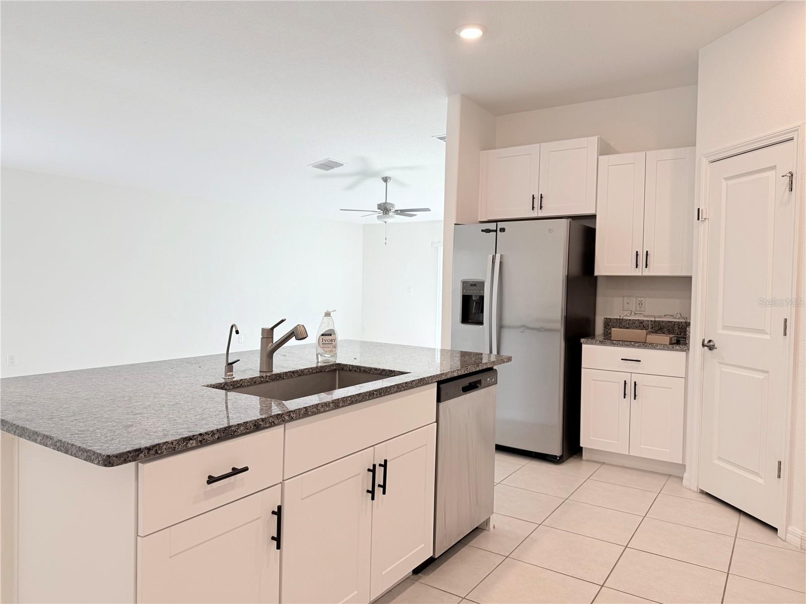 EPPERSON ESTATES - Residential Lease