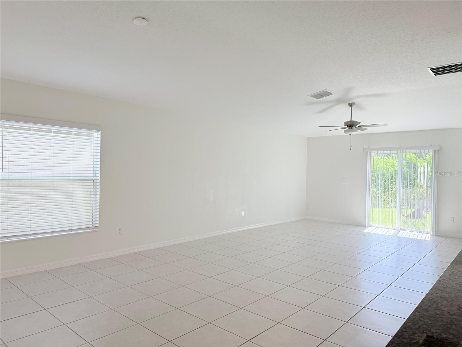 EPPERSON ESTATES - Residential Lease