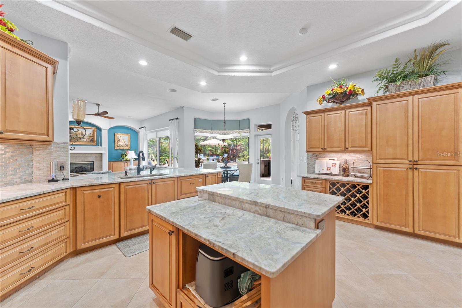 MANNING OAKS - Residential