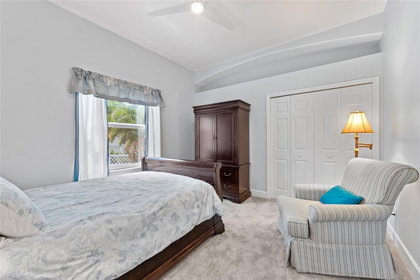 MANNING OAKS - Residential