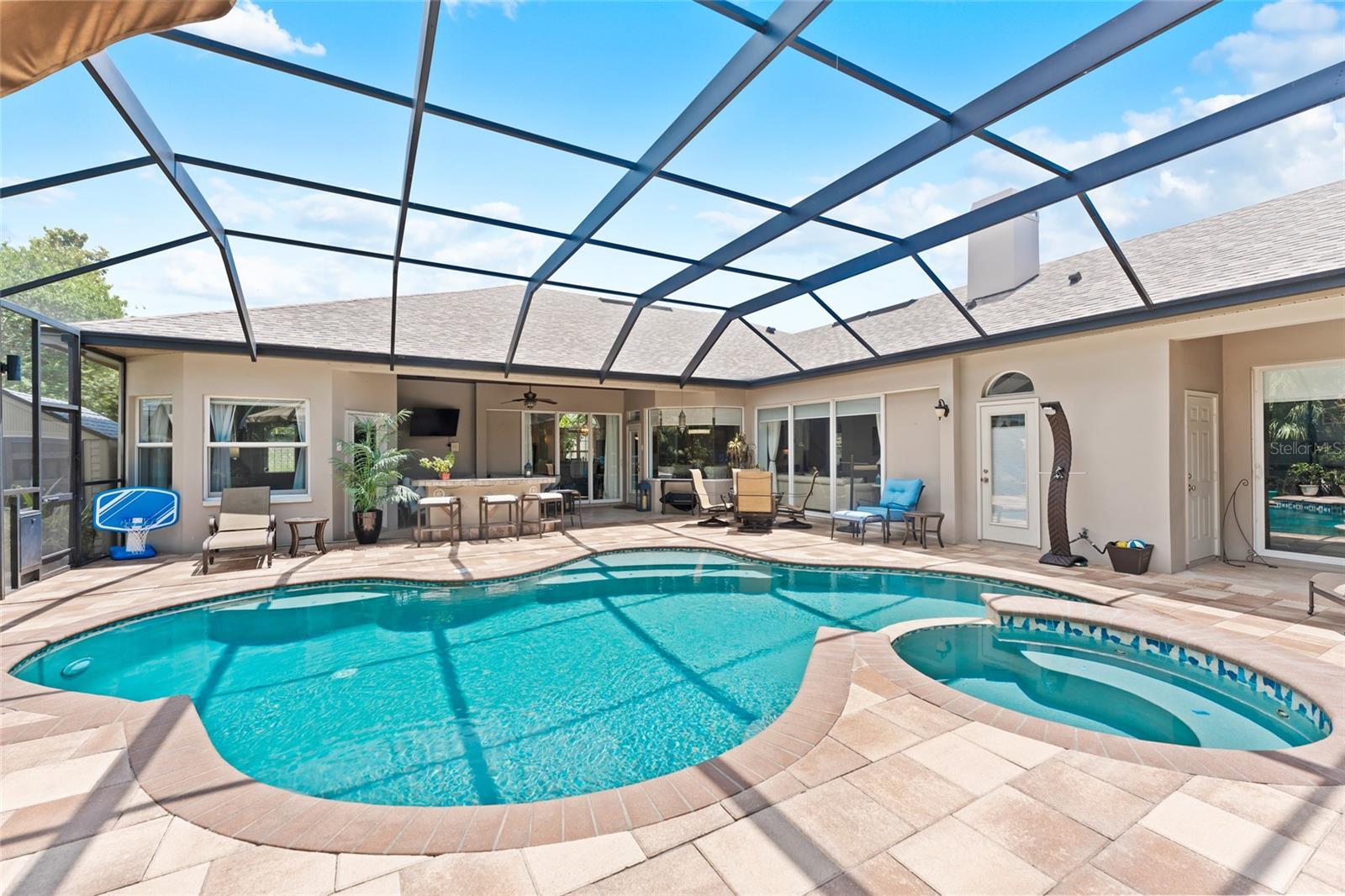 MANNING OAKS - Residential