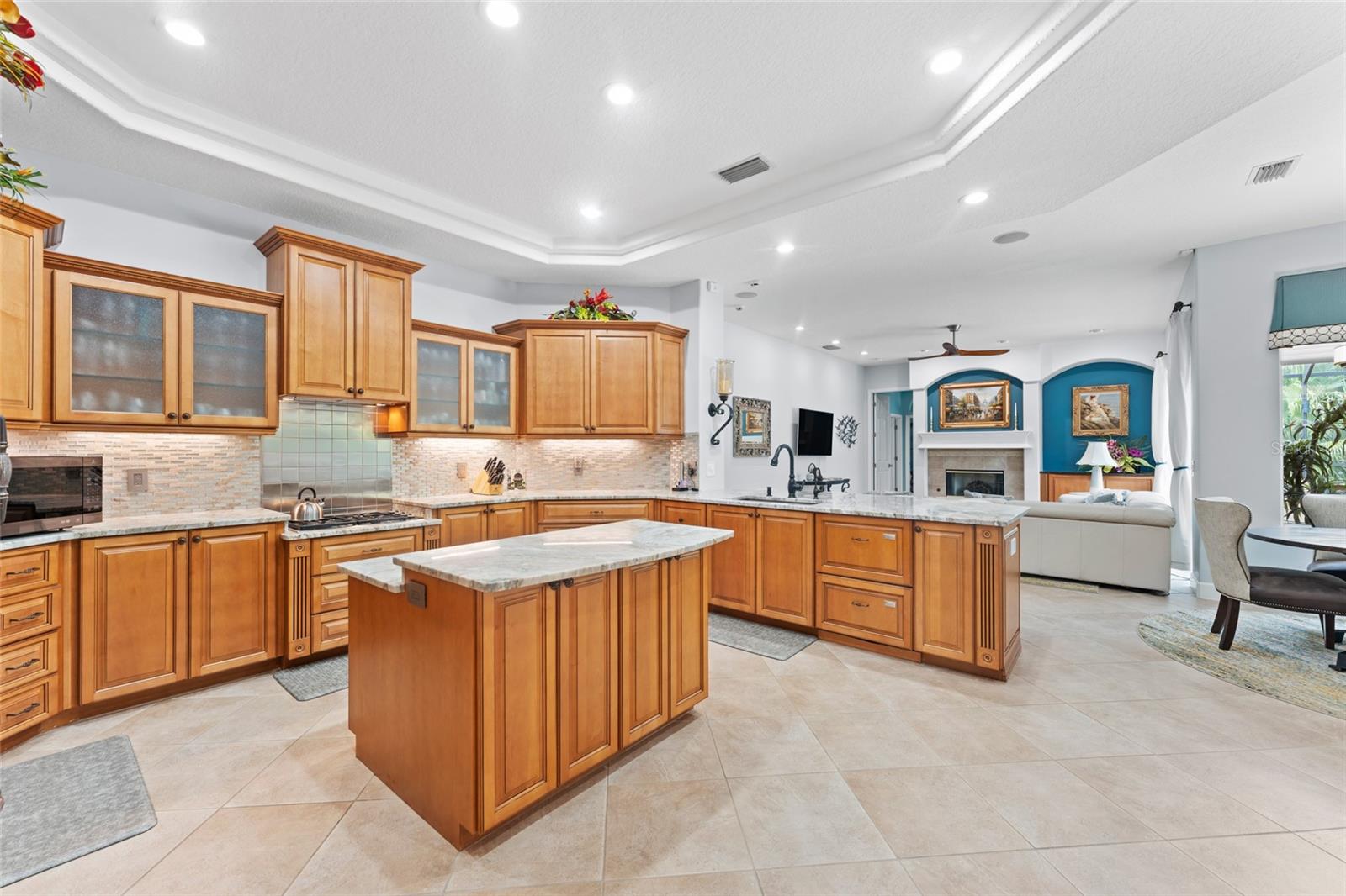 MANNING OAKS - Residential