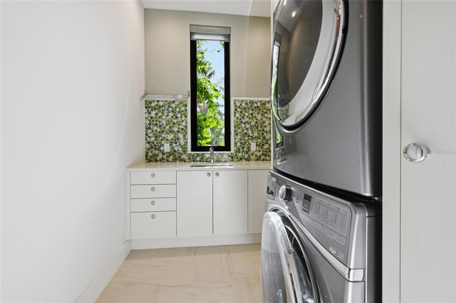 COUNTRY CLUB SHORES SEC 02 - Residential