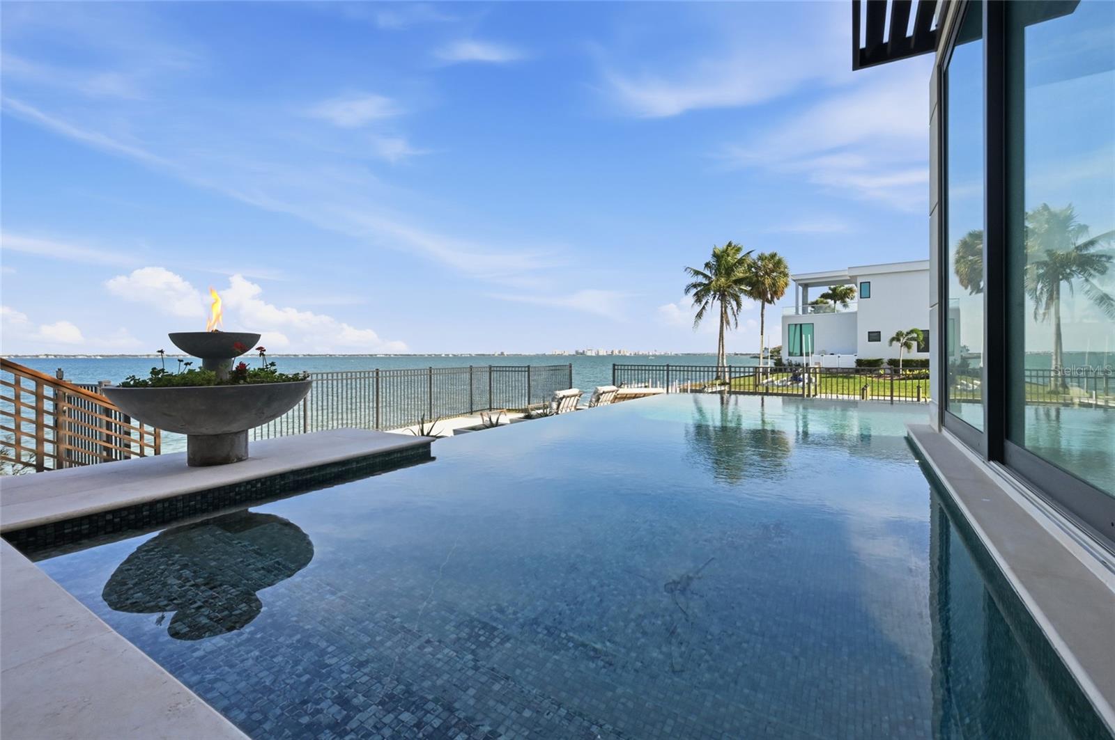 COUNTRY CLUB SHORES SEC 02 - Residential