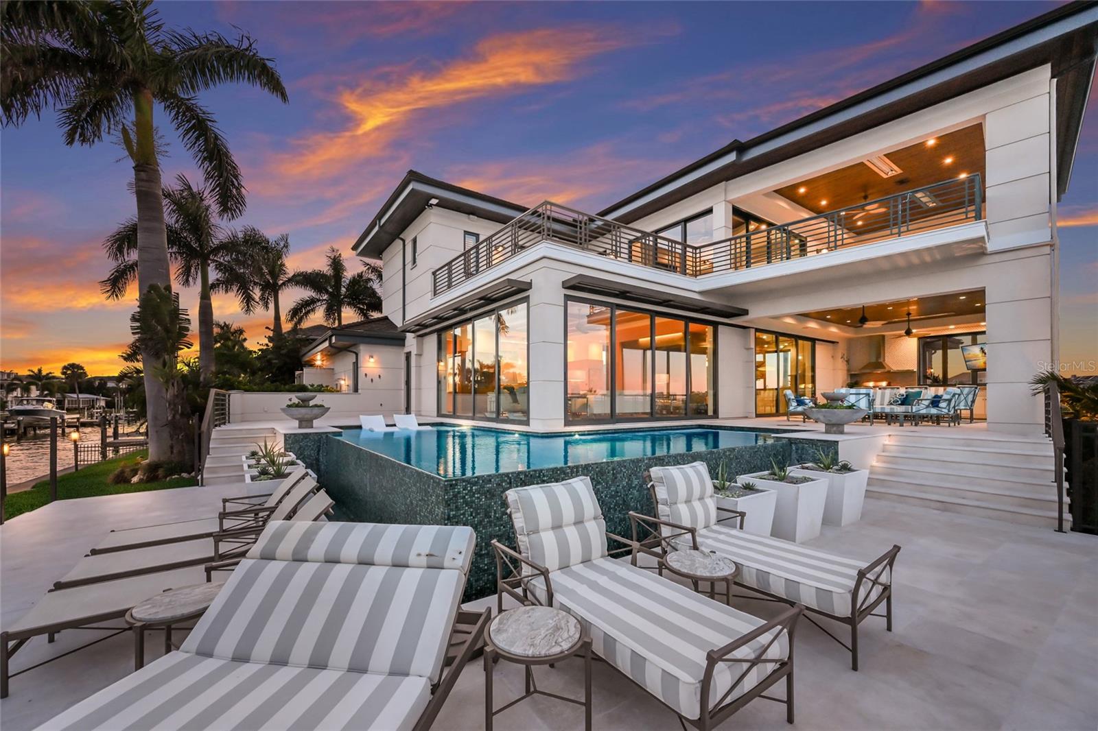 COUNTRY CLUB SHORES SEC 02 - Residential