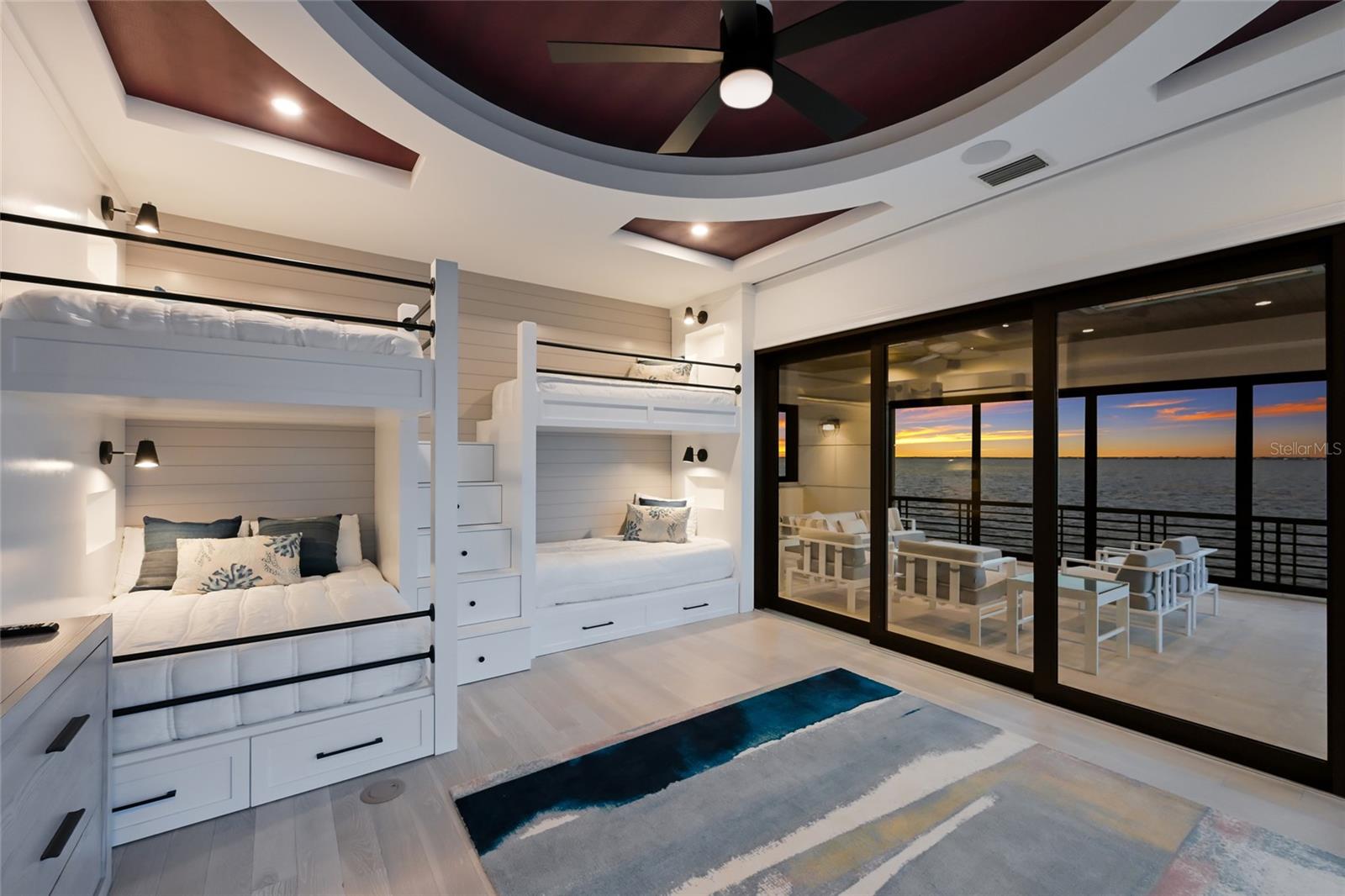 COUNTRY CLUB SHORES SEC 02 - Residential