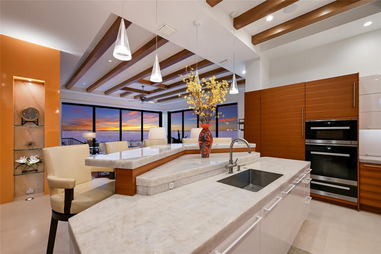 COUNTRY CLUB SHORES SEC 02 - Residential