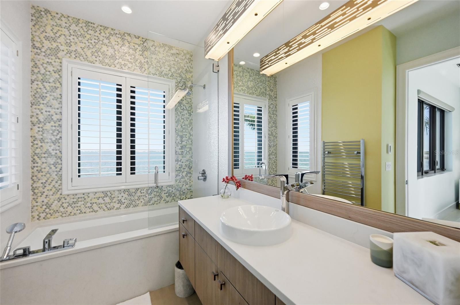 COUNTRY CLUB SHORES SEC 02 - Residential