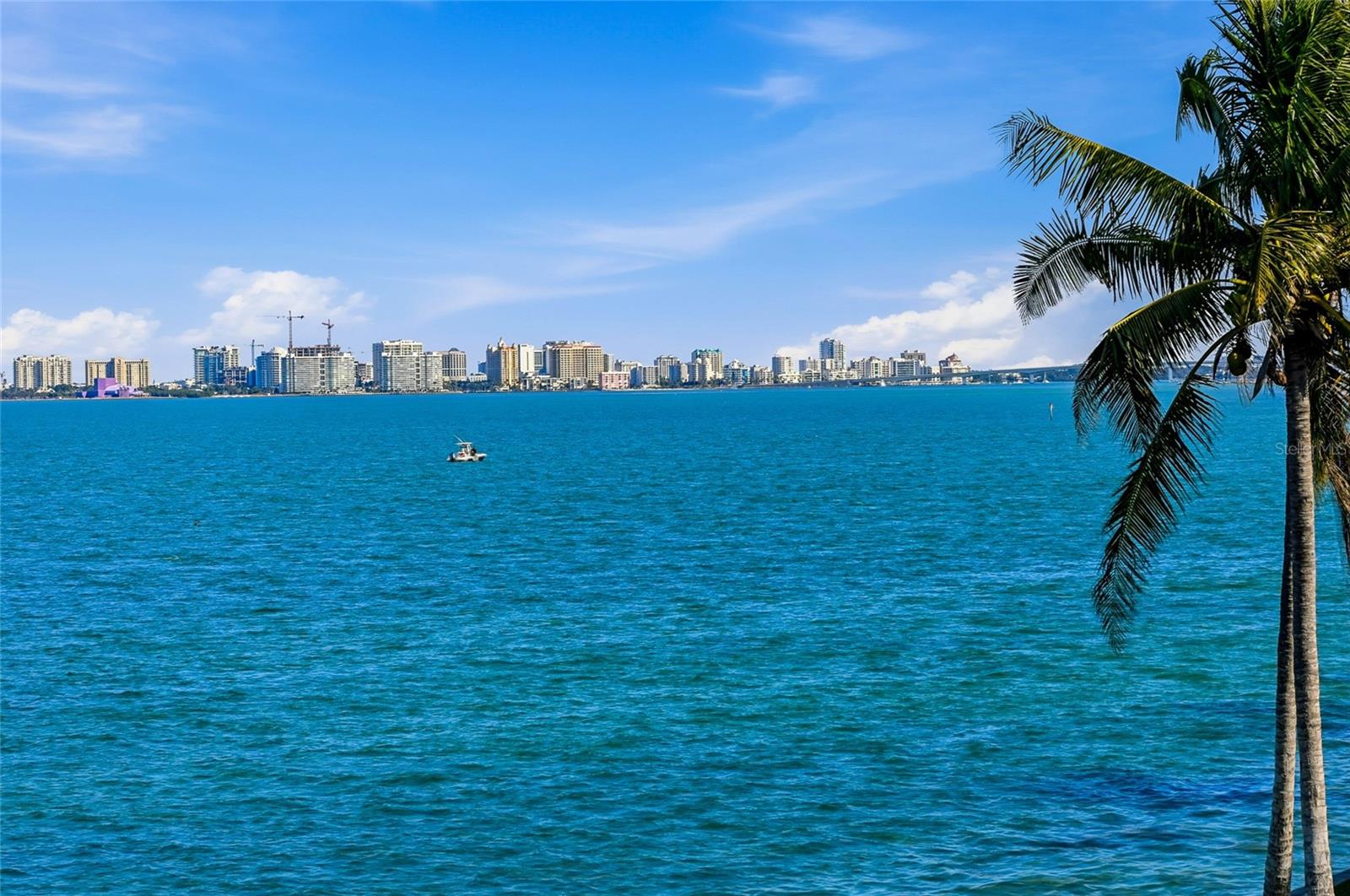 COUNTRY CLUB SHORES SEC 02 - Residential