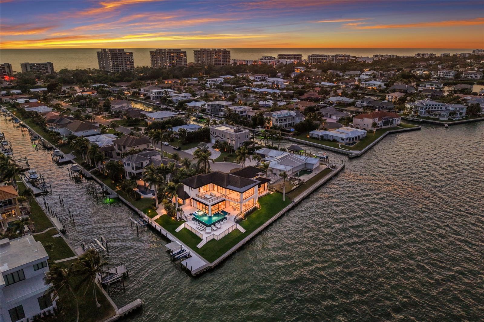 COUNTRY CLUB SHORES SEC 02 - Residential