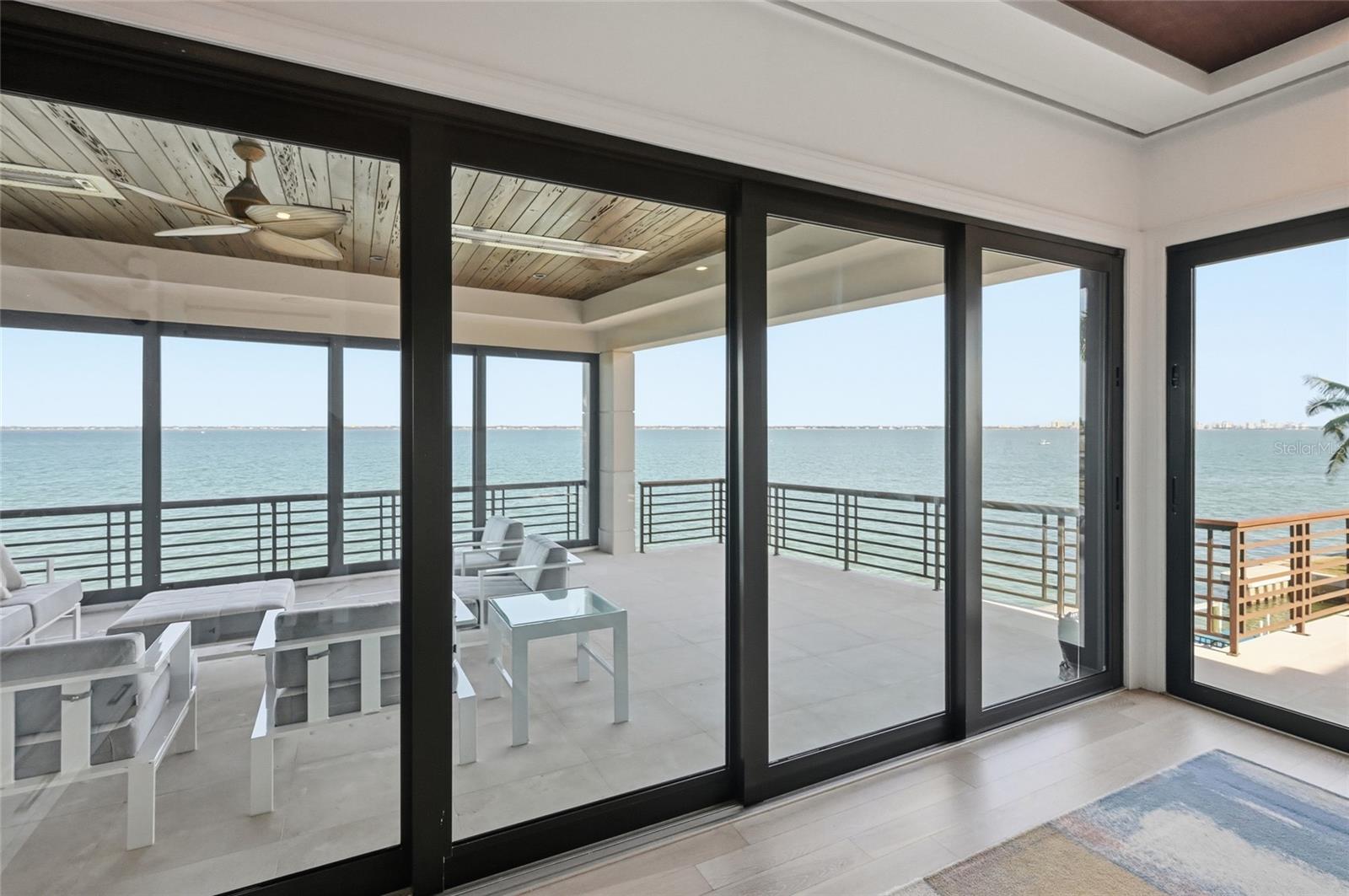 COUNTRY CLUB SHORES SEC 02 - Residential