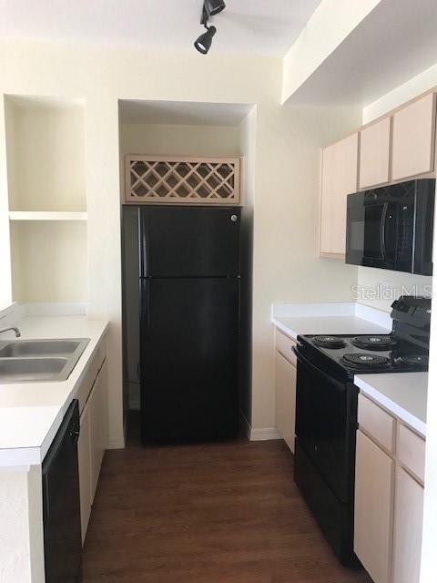 THE FALLS AT NEW TAMPA A CONDO - Residential