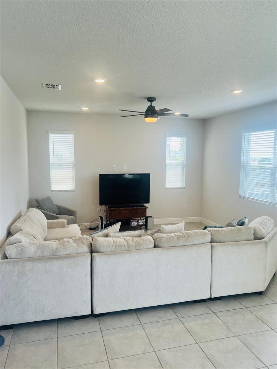 FOREST LAKE PH I - Residential