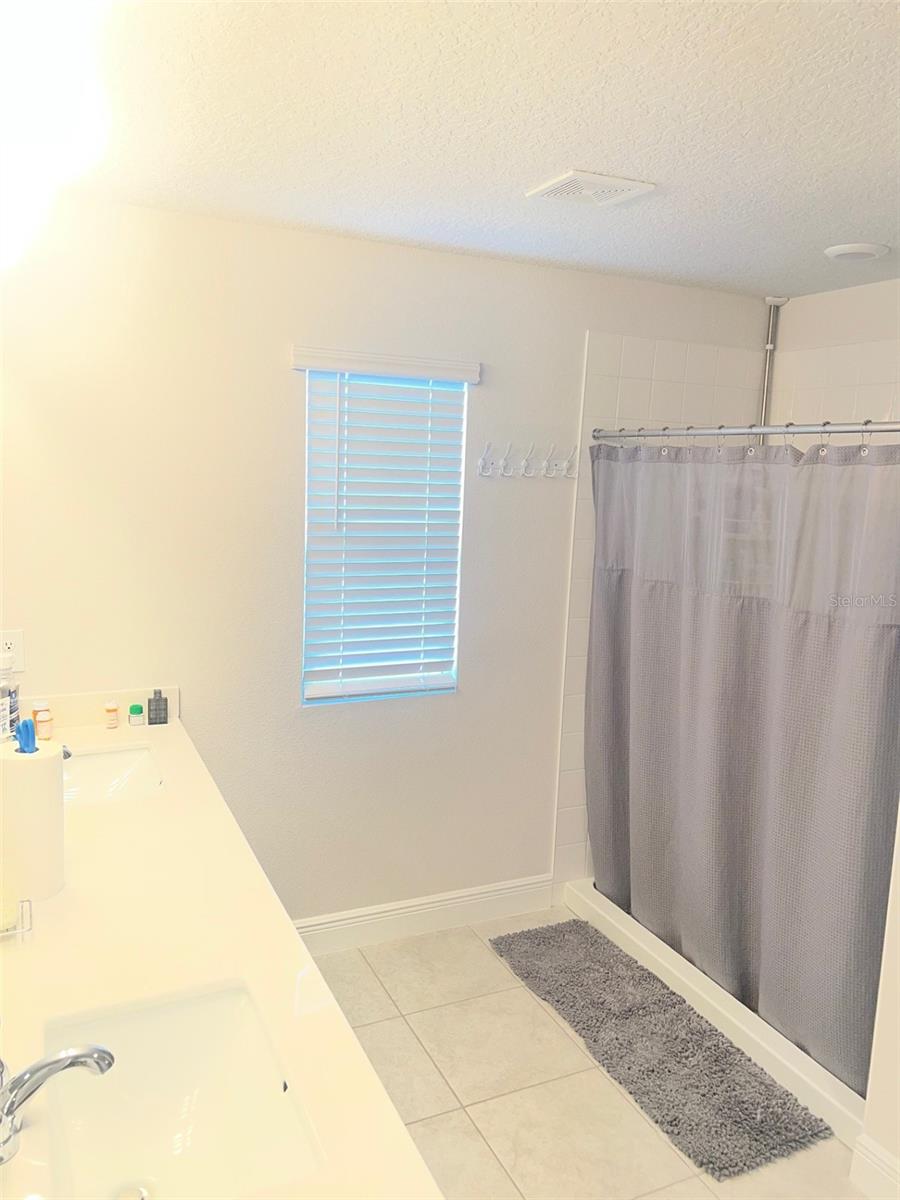 FOREST LAKE PH I - Residential