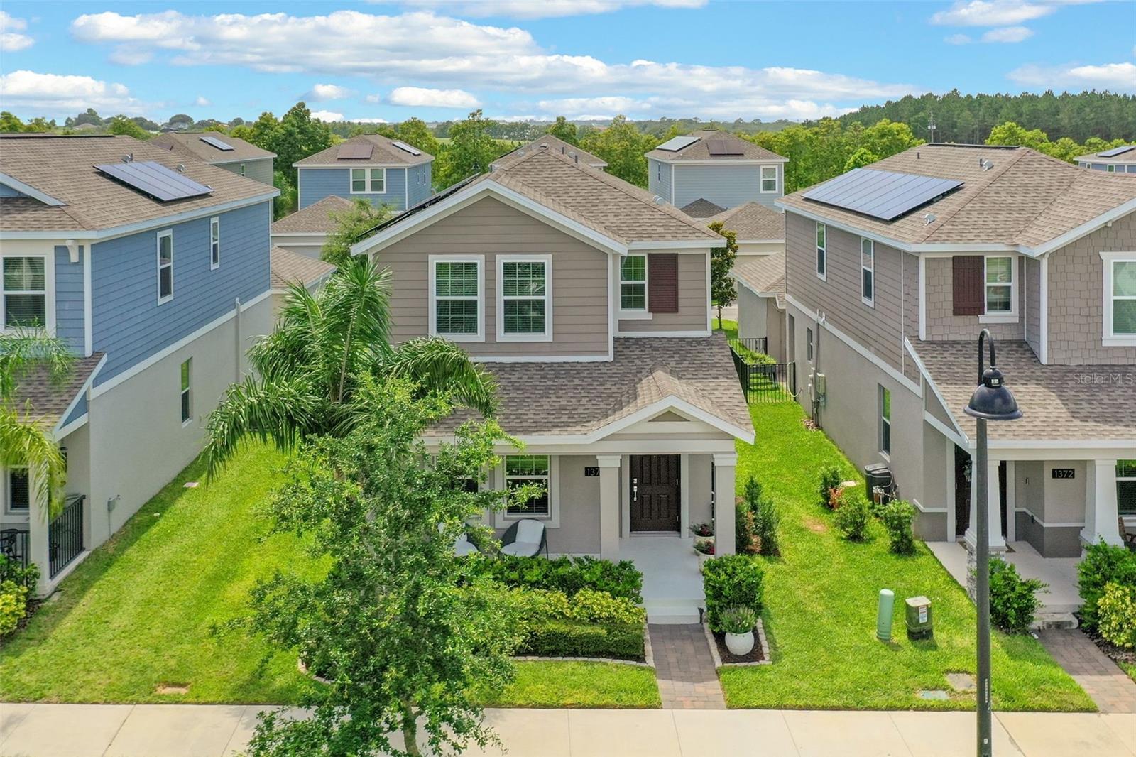 1378 ROXY LANE