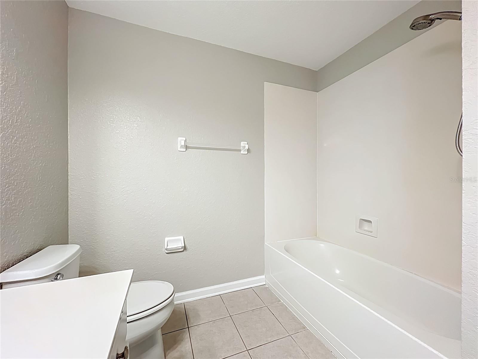 SPRING ISLE - Residential Lease