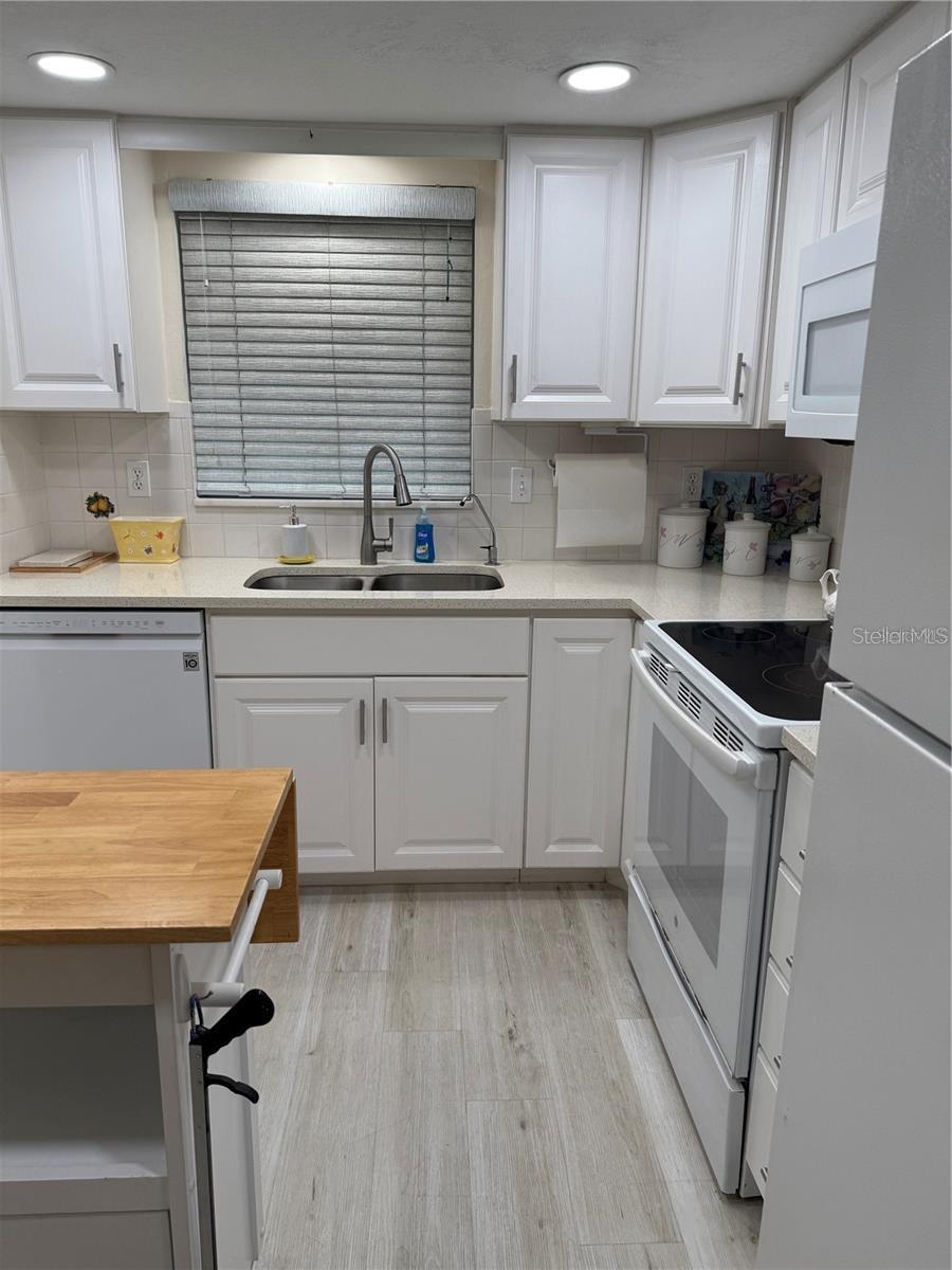 WILLOWBROOK CONDO 03 - Residential