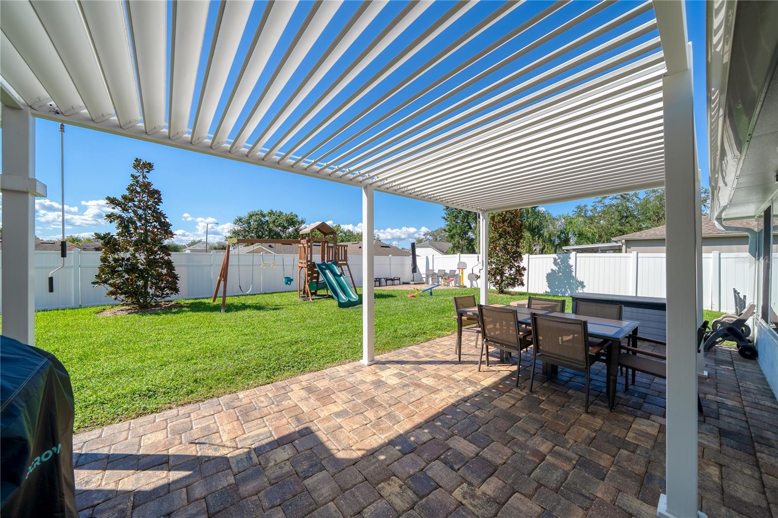 8 LAKEVIEW RESERVE BOULEVARD