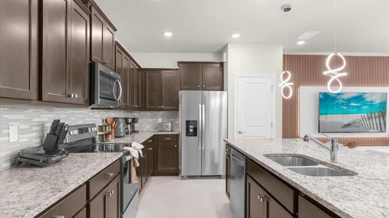 WINDSOR CAY PHASE 1 - Residential