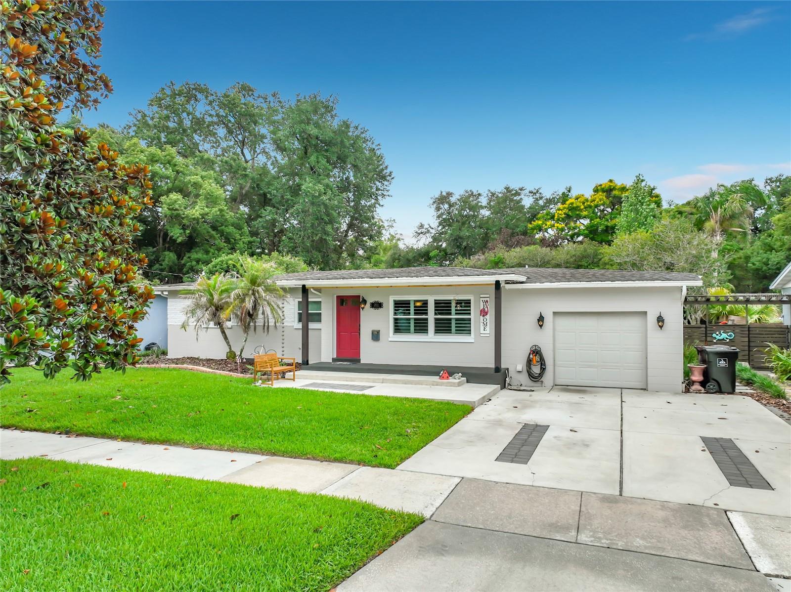 2806 VINE STREET