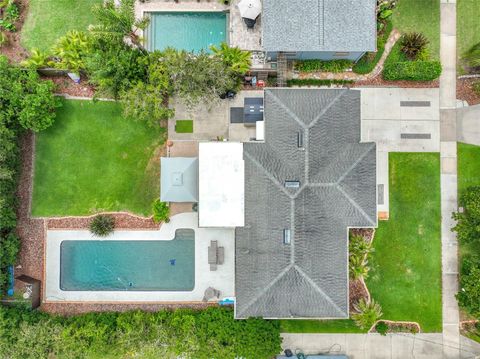 Photo of 2806 Vine Street, Orlando, FL 32806 (MLS # O6413605)