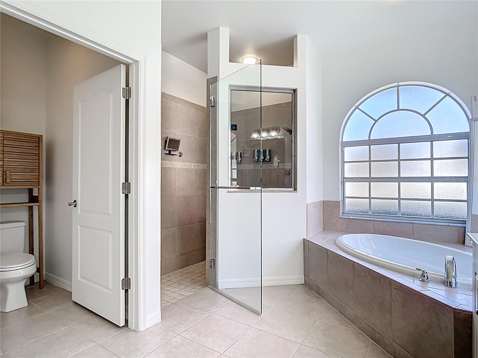 VENETIA PH 2 - Residential