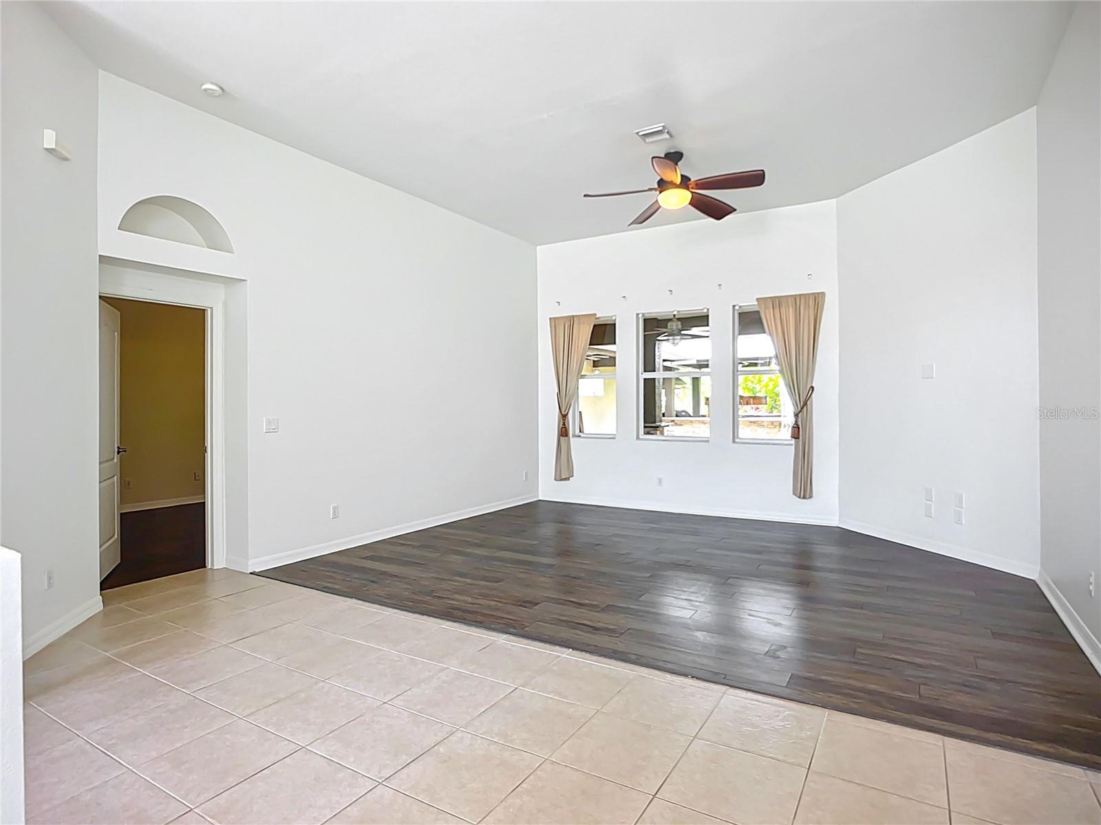 4239 CORSO VENETIA BOULEVARD