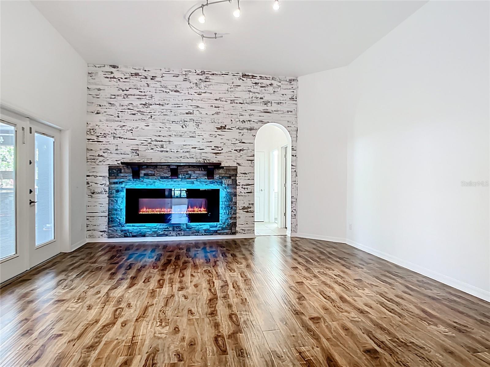 VENETIA PH 2 - Residential