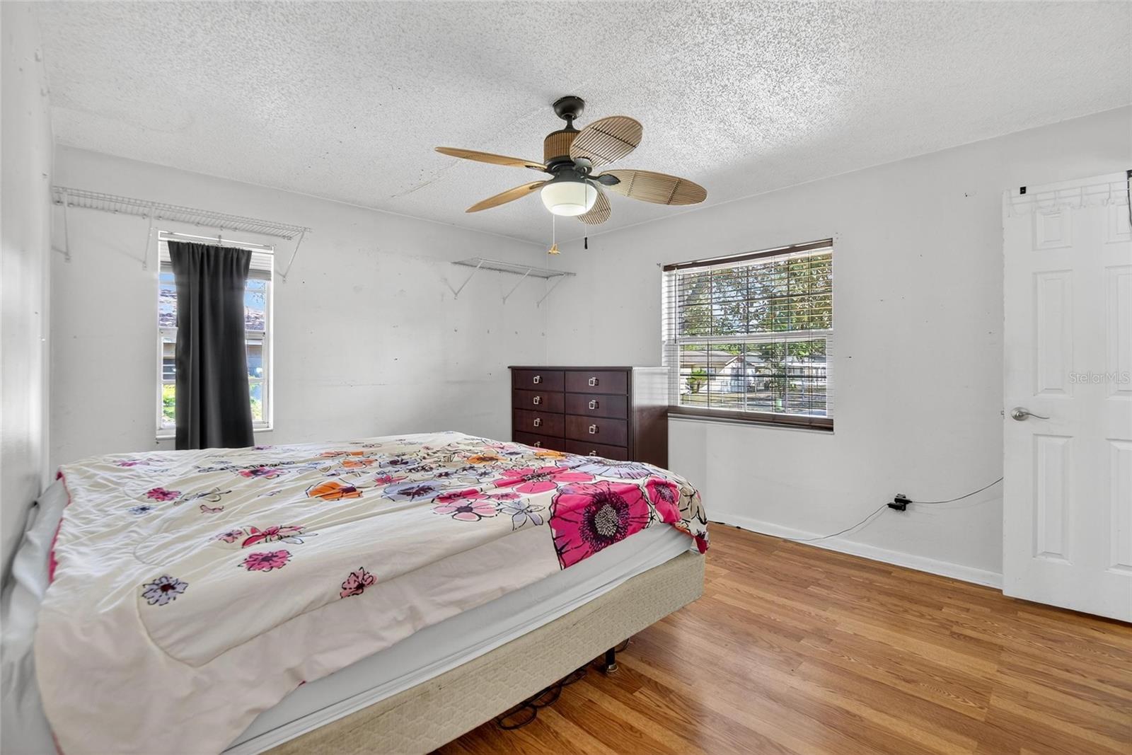 BRANDON-VALRICO HILLS ESTATES - Residential