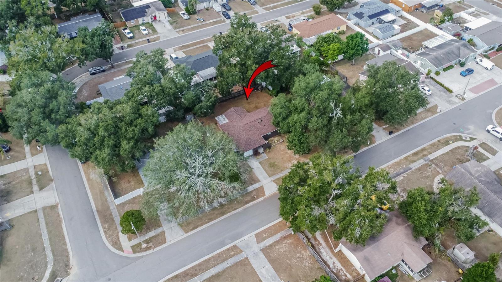 BRANDON-VALRICO HILLS ESTATES - Residential