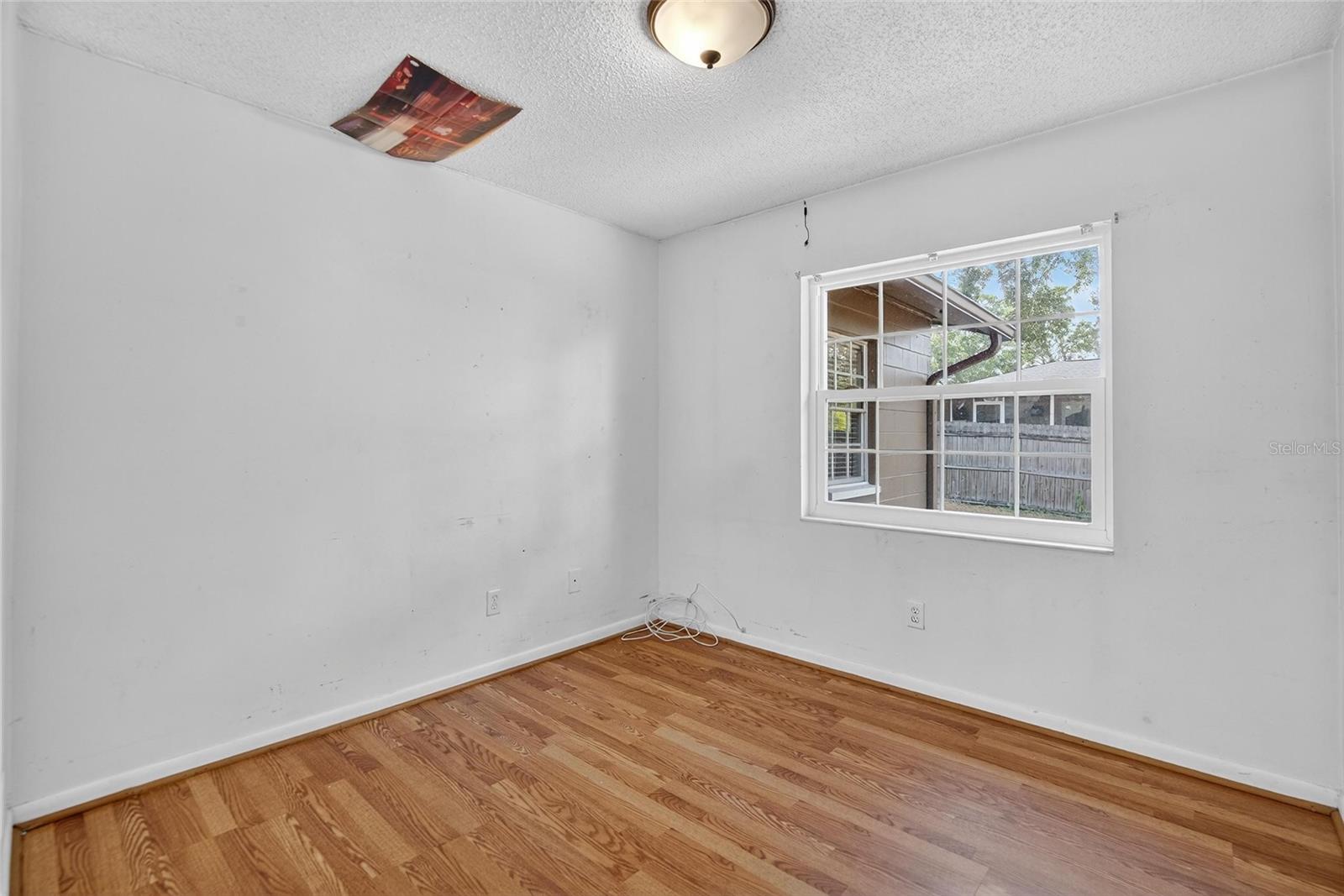 BRANDON-VALRICO HILLS ESTATES - Residential