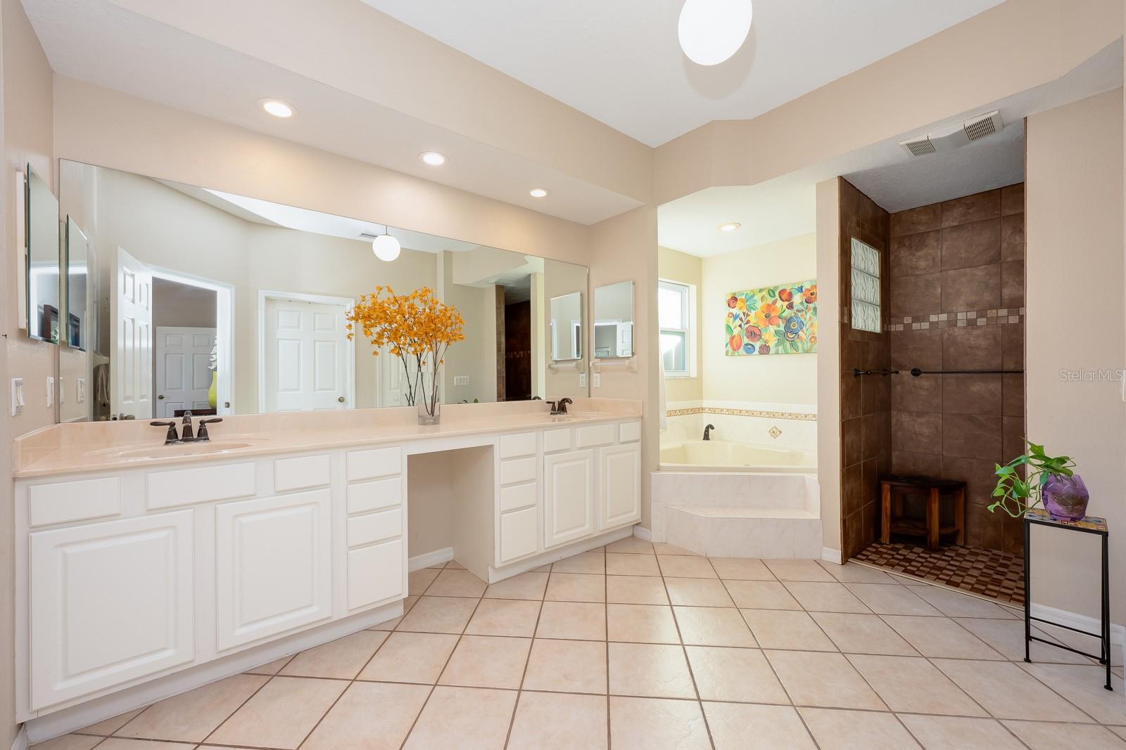 LAKE LENELLE WOODS - Residential