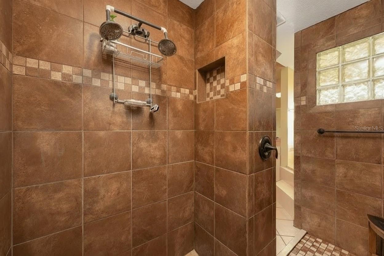 LAKE LENELLE WOODS - Residential