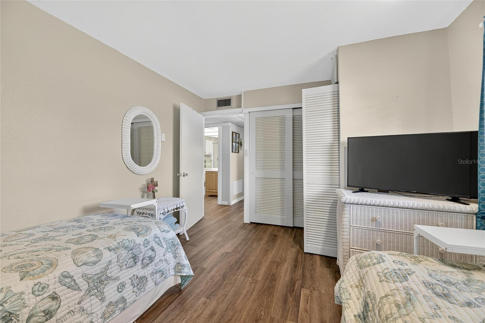 CAMBRIDGE I CONDO - Residential