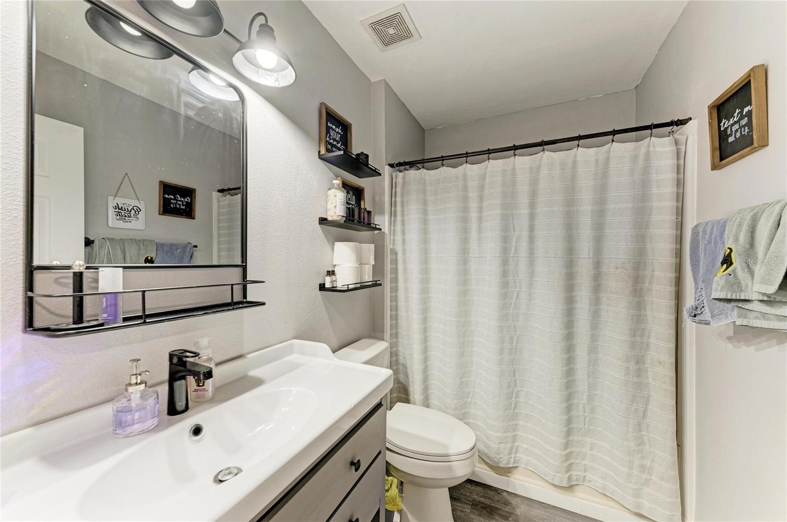 KINGSFIELD PH II - Residential