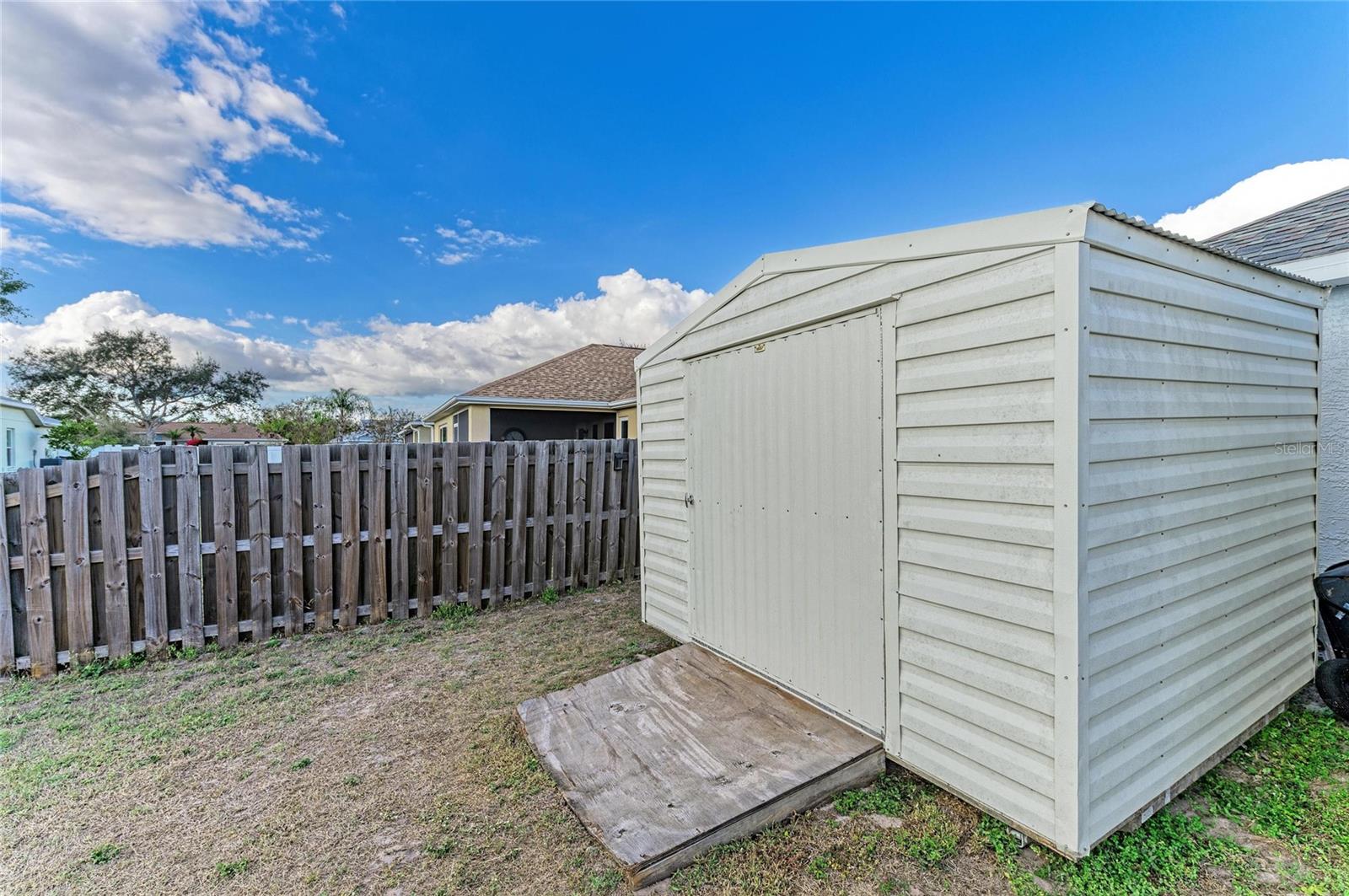 KINGSFIELD PH II - Residential