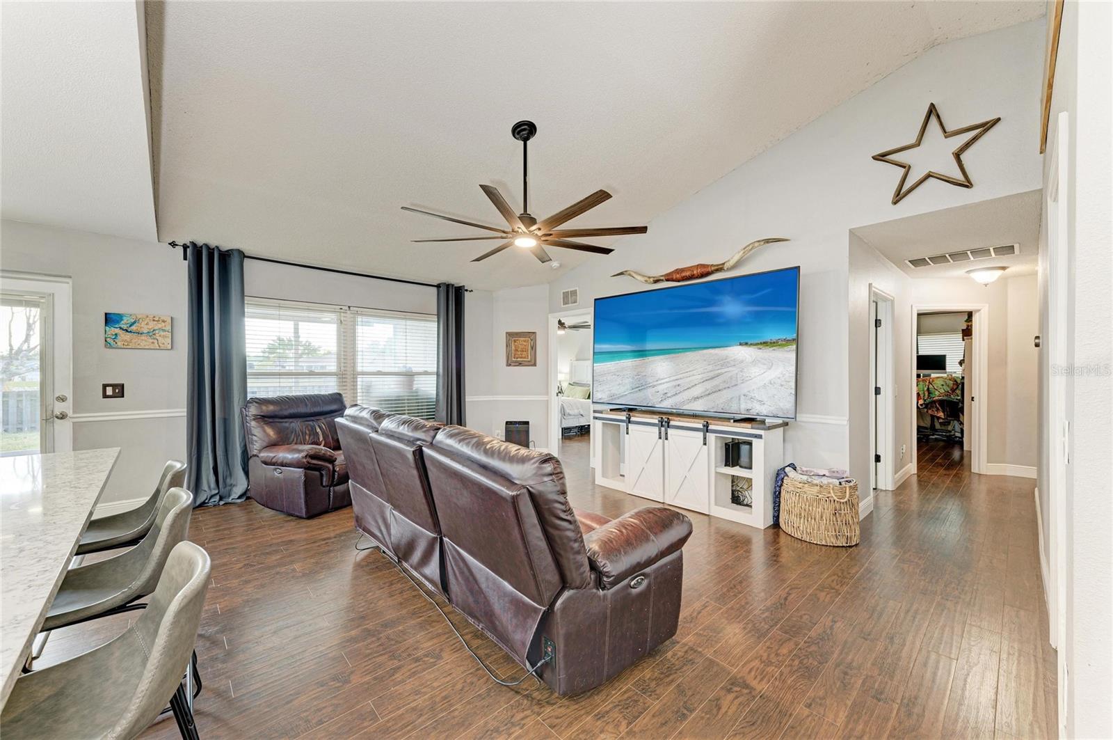 KINGSFIELD PH II - Residential