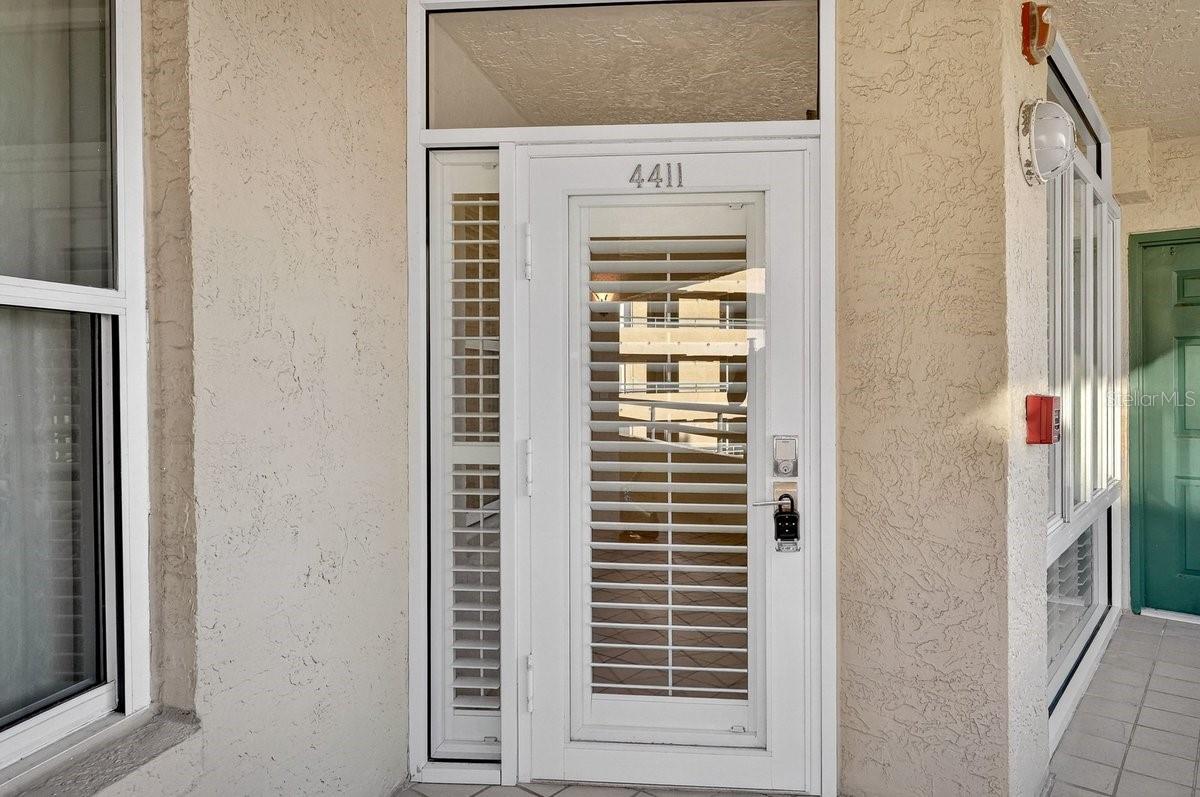 TOWERS AT PONCE INLET TOWER 01 CONDO - Residential