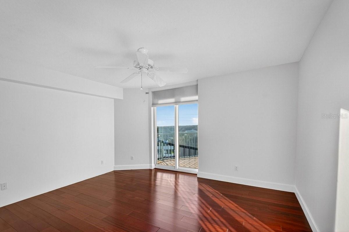 TOWERS AT PONCE INLET TOWER 01 CONDO - Residential